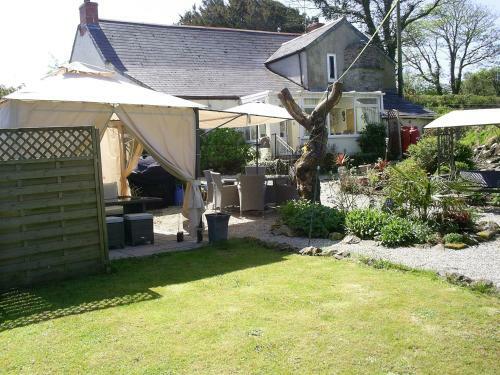 Bed & Breakfast Helstone House