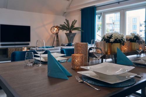 Luxury Waterfront Loft