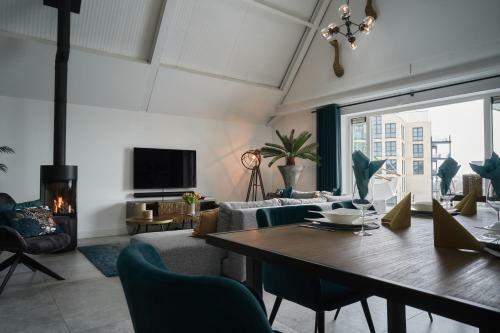 Luxury Waterfront Loft