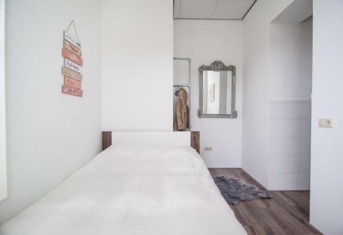 Luxurious Two Bedroom Apartment A Kwartier Center