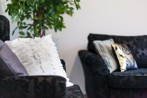 Luxurious Two Bedroom Apartment A Kwartier Center