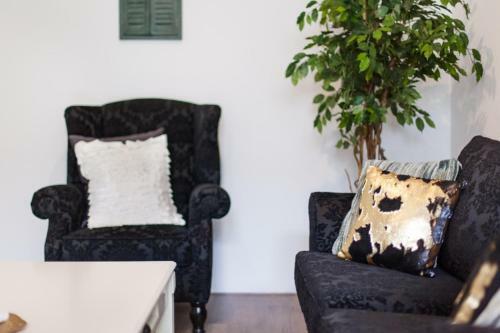 Luxurious Two Bedroom Apartment A Kwartier Center