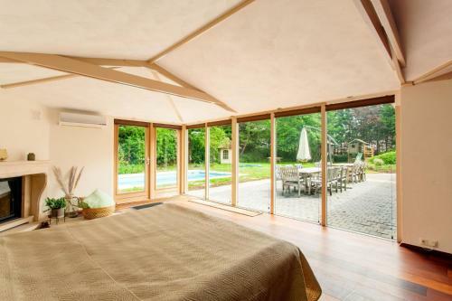 Beautiful American Style Villa With Heated Pool And Jacuzzi