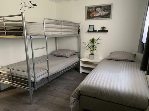 Priv� Chalet Op Vakantiepark Marina Beach
