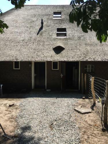 Bed & Breakfast De Distelweide