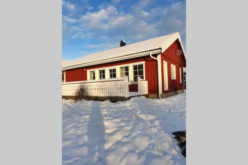 Stugan P� Str�nda - Strax Utanf�r Fun�sdalen