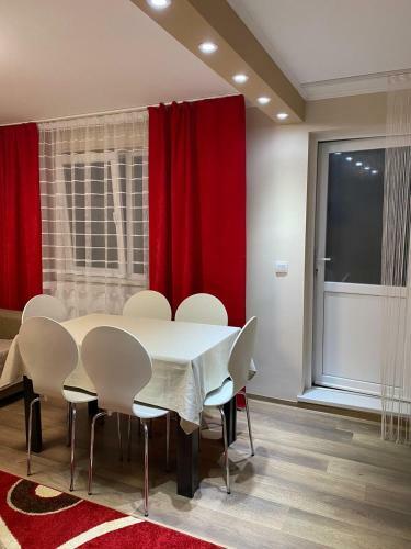 8 Residence Apartament