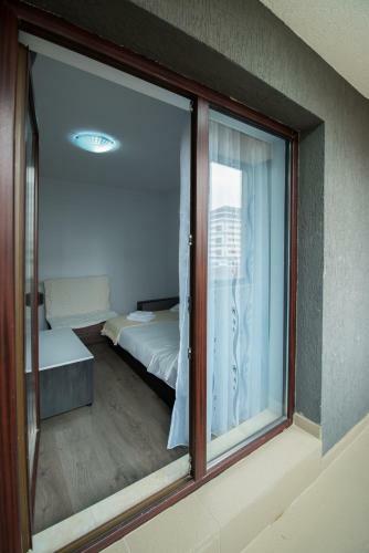 Apartamento Rezident Militari