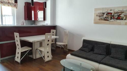 Apartament Cu 3 Camere In Militari Residence