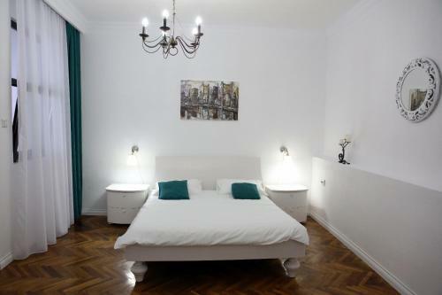 Hostal Aleea Teilor