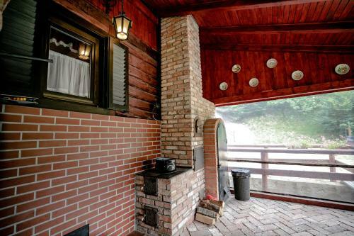 Hanul Morii - Pool, Sauna And Jacuzzi