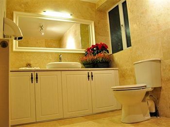 Hostal Gatwick Inn