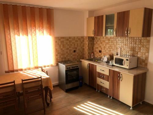 Hostal Pensiunea Cosmin