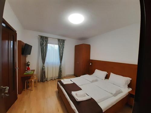 Hostal Mirana