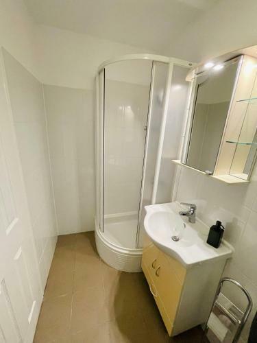 Hostal Casa Benke H�z