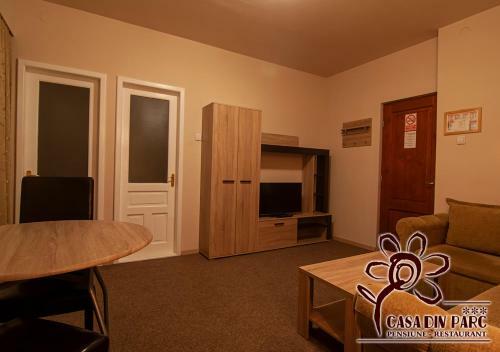 Hostal Casa Din Parc