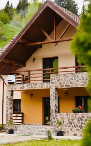 Hostal Pensiunea Bucur