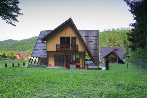 Lodge Green Property