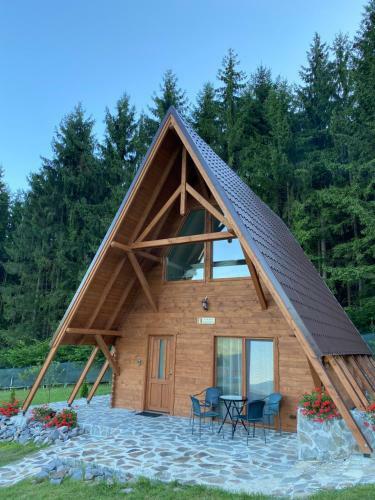 Lodge Green Property