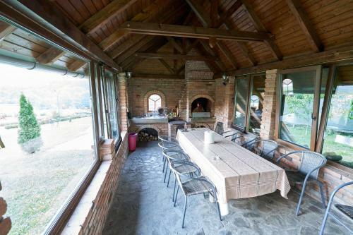 Lodge Green Property