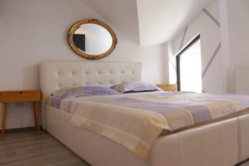 Royyal Central Apartament Free Wifi And Parking
