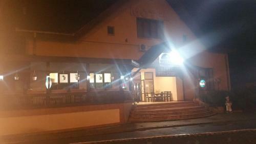 Motel Restaurant Lowe