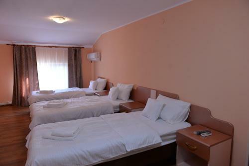Hostal Casa Leucian