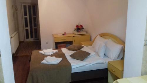 Hostal Casa Leucian