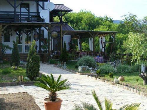 Hostal Hanu Lu Mos Opinca