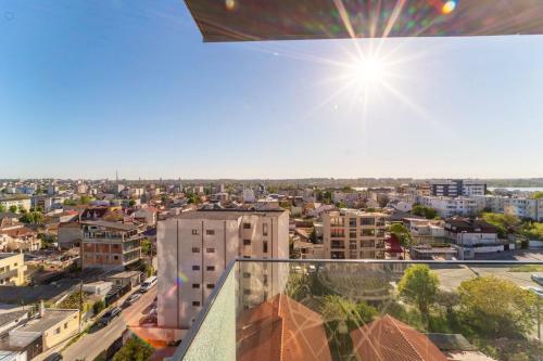 Sun & Tan Apartment