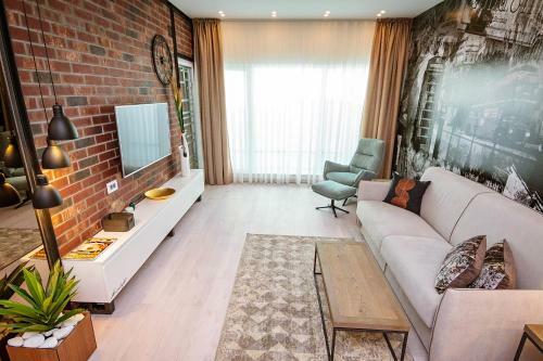 No 6 Apartments