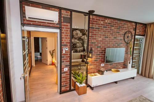 No 6 Apartments