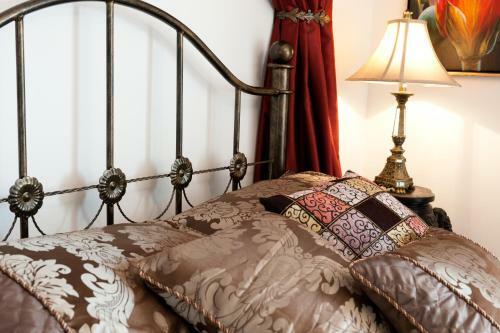 Bed & Breakfast Llamas Pyjamas