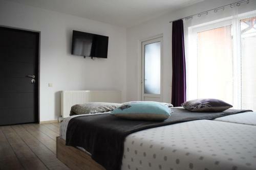 Hostal Bruno Apartment