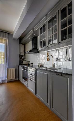 The Golfer Apartment With Jacuzzi