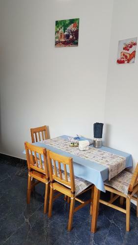 Gruia Apartment