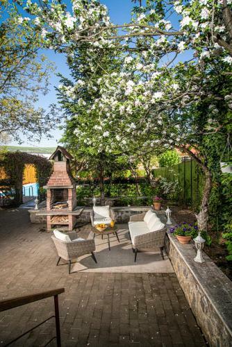 Casa Stella - Spacious Central Villa