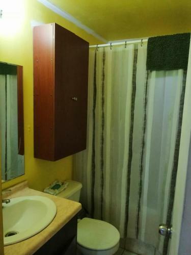 Agradable Casa En Puerto Montt En Barrio Tranquilo