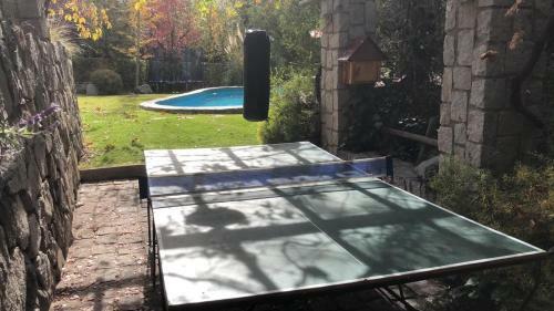 Casa de Monta�a Inmersa En Bosque Nativo
