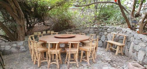 Casa de Monta�a Inmersa En Bosque Nativo
