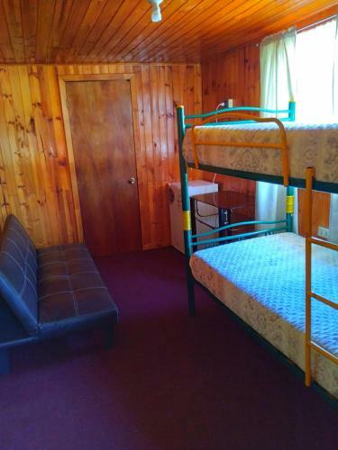 Albergue Hostal Gomero Y Shuttle Service