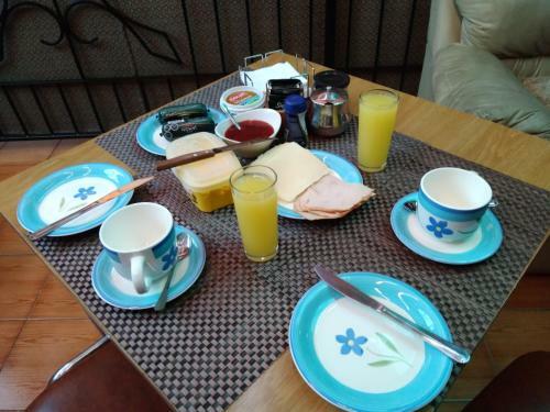 Albergue Hostal Gomero Y Shuttle Service