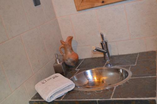 Hostal Y Caba�as Renta House San Pedro