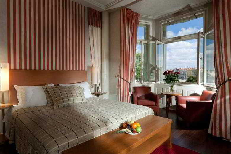 Mamaison Hotel Riverside
