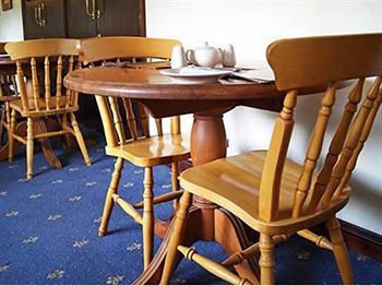 Hostal Little Foxes Hotel