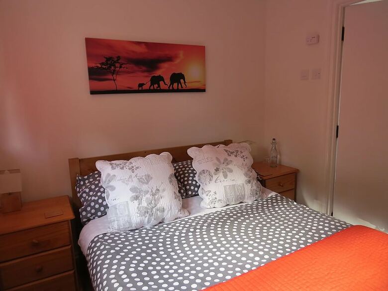 The Great Grubb Bed & Breakfast