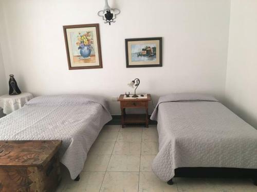 Hermosa Villa - Piscina - Jacuzzi - Jardines