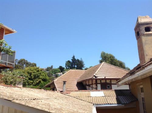 Hostal Pontoval B&B