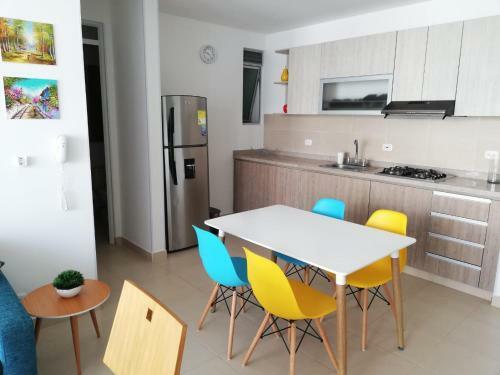 Apartamento Aqualina Girardot 8o Piso Con Wifi