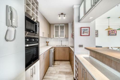 Apartamento Sunny Side 3br W/ View, Parking, Pool & Gym